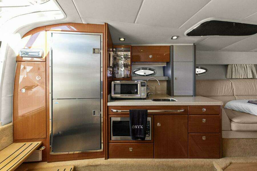 Onyx 40ft Formula Yacht For Sale