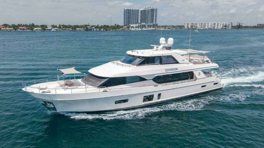 CHINDON 100ft Ocean Alexander Yacht For Sale