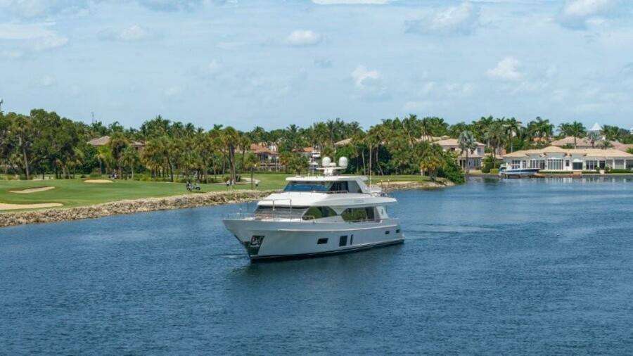 CHINDON 100ft Ocean Alexander Yacht For Sale