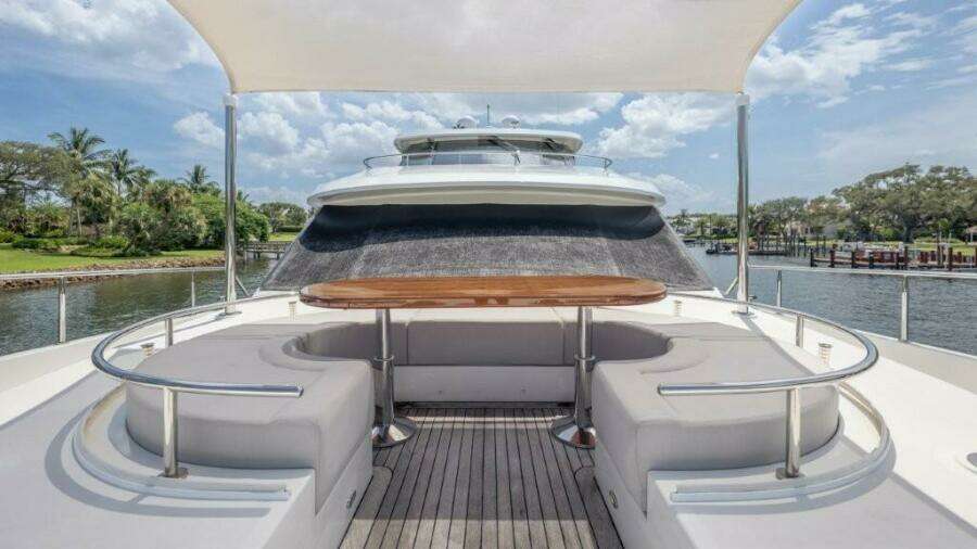 CHINDON 100ft Ocean Alexander Yacht For Sale