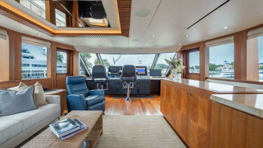 CHINDON 100ft Ocean Alexander Yacht For Sale