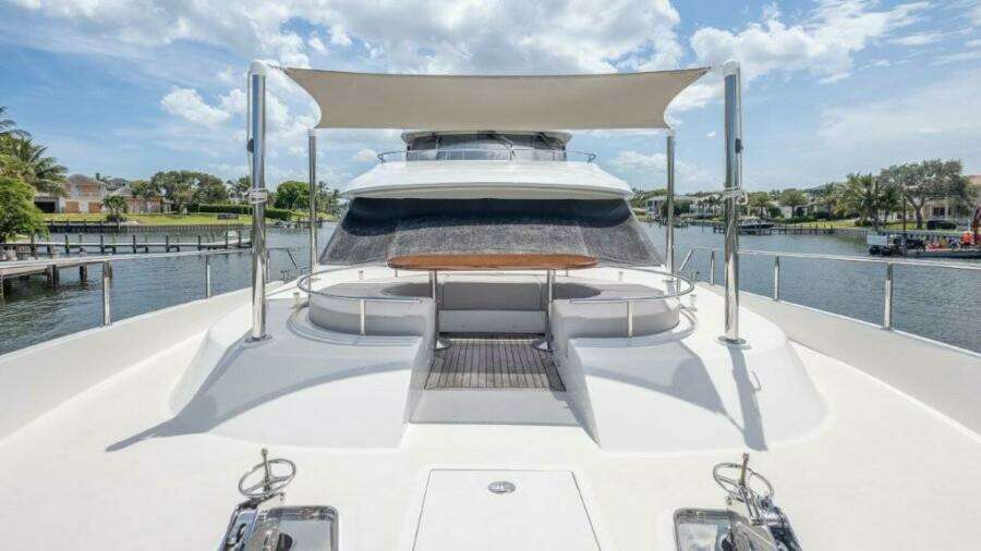 CHINDON 100ft Ocean Alexander Yacht For Sale