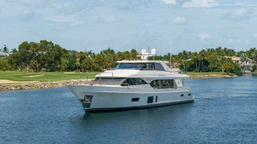 CHINDON 100ft Ocean Alexander Yacht For Sale