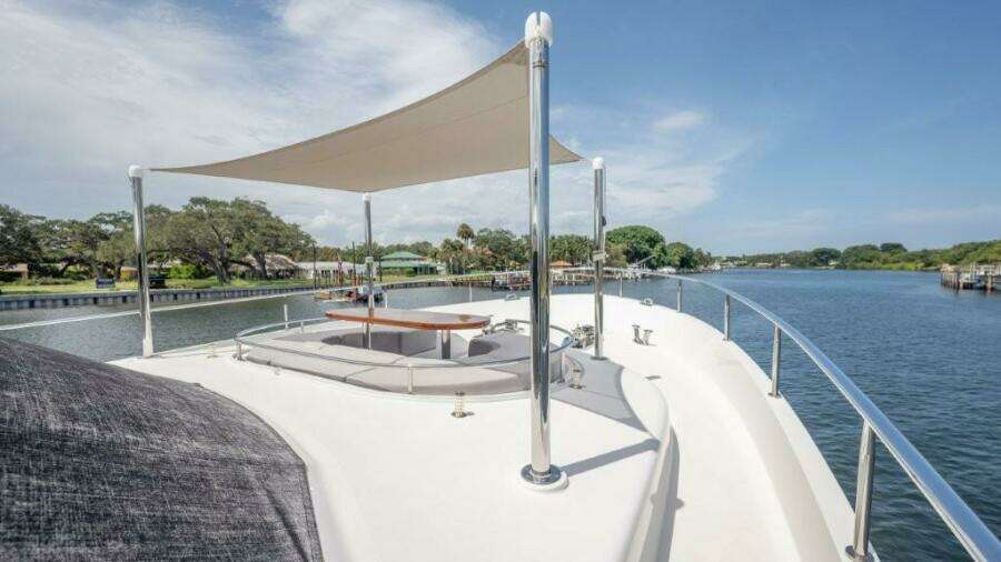 CHINDON 100ft Ocean Alexander Yacht For Sale