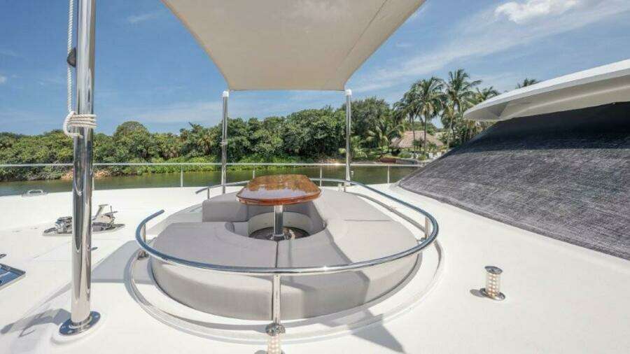 CHINDON 100ft Ocean Alexander Yacht For Sale