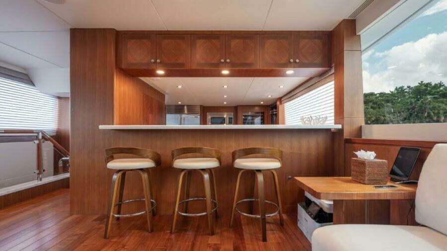CHINDON 100ft Ocean Alexander Yacht For Sale