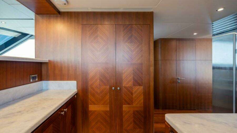 CHINDON 100ft Ocean Alexander Yacht For Sale
