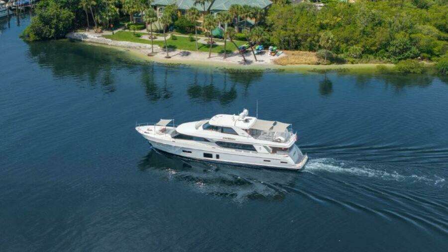 CHINDON 100ft Ocean Alexander Yacht For Sale