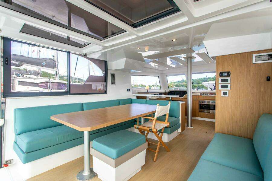 Lucky Fin 40ft Bali Yacht For Sale
