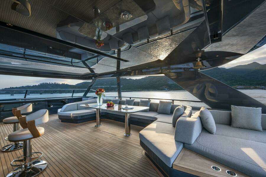 ALLEGRO FLYBRIDGE 98 98ft Allegro Yacht Yacht For Sale