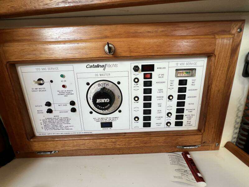 HAUNTED by WATER 32ft Catalina Yacht For Sale