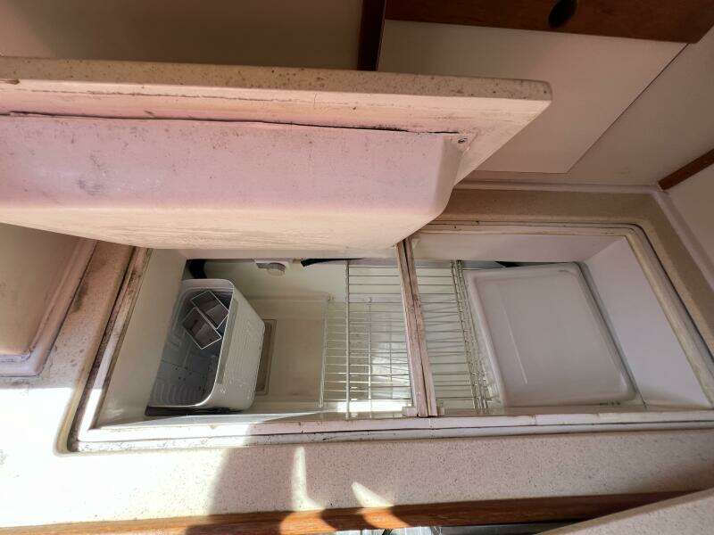 HAUNTED by WATER 32ft Catalina Yacht For Sale
