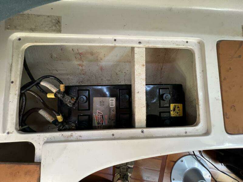HAUNTED by WATER 32ft Catalina Yacht For Sale