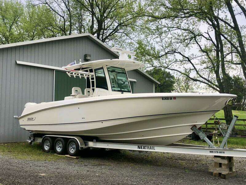 32ft Boston Whaler Yacht For Sale