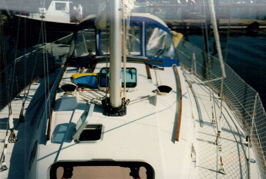 SECOND CHANCE 33ft CAL Yacht For Sale