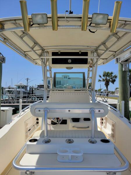 2005 World Cat 270TE