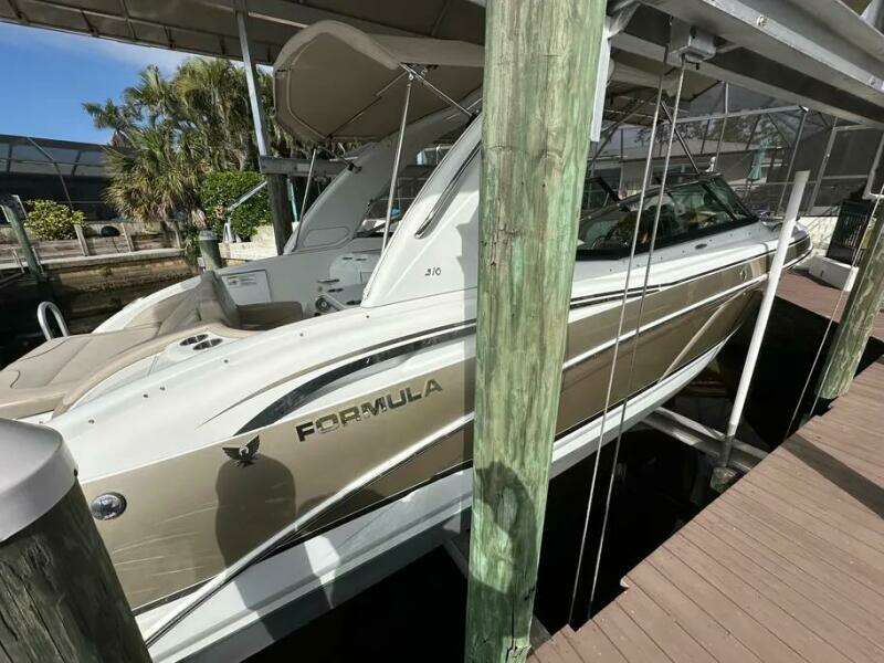 31ft Formula Yacht For Sale
