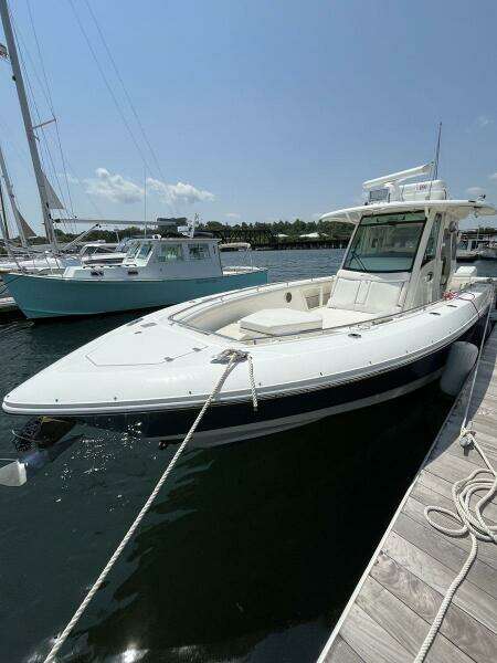 UNNAMED 35ft Boston Whaler Yacht For Sale