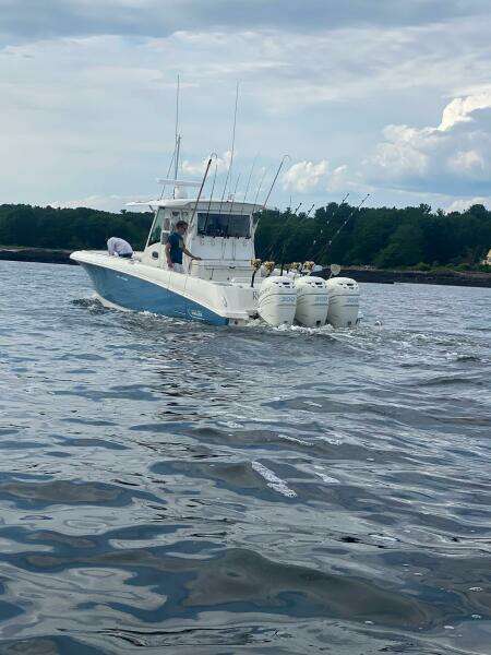 UNNAMED 35ft Boston Whaler Yacht For Sale