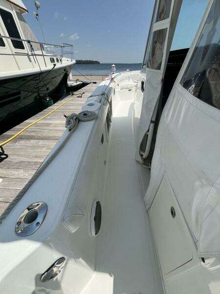 UNNAMED 35ft Boston Whaler Yacht For Sale