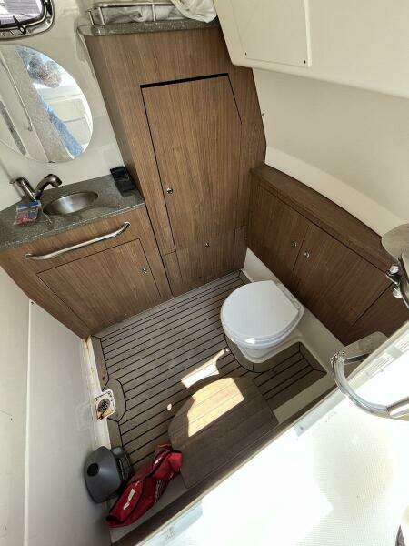 UNNAMED 35ft Boston Whaler Yacht For Sale