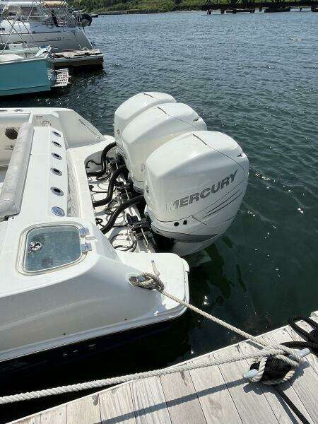 UNNAMED 35ft Boston Whaler Yacht For Sale