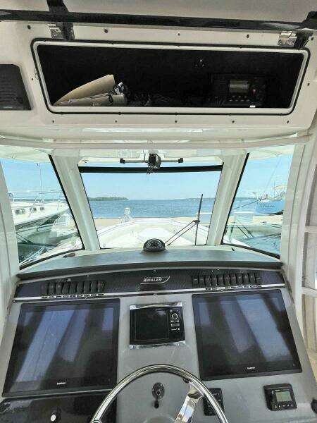 UNNAMED 35ft Boston Whaler Yacht For Sale