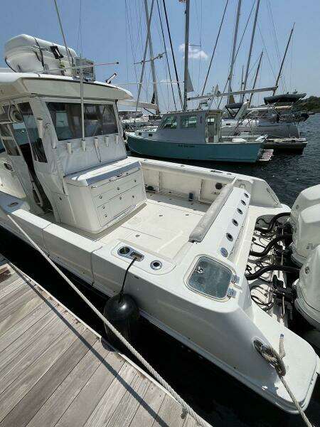 UNNAMED 35ft Boston Whaler Yacht For Sale