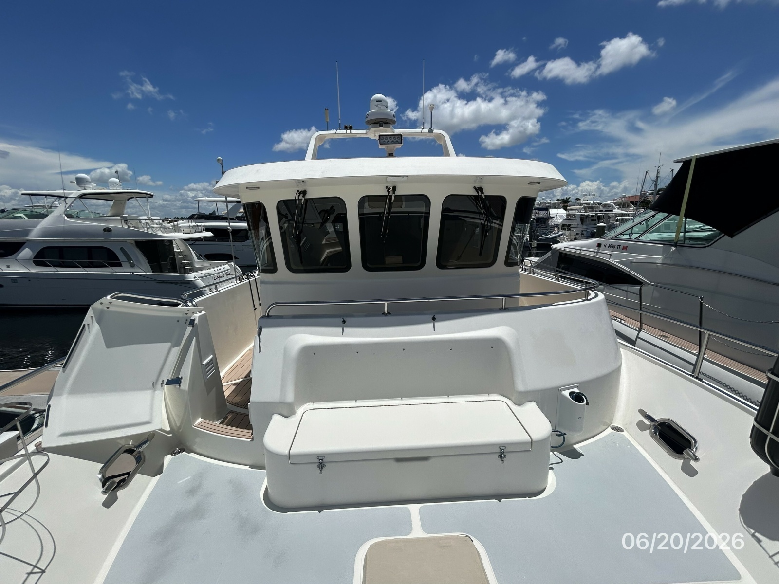 45' Northwest foredeck aft