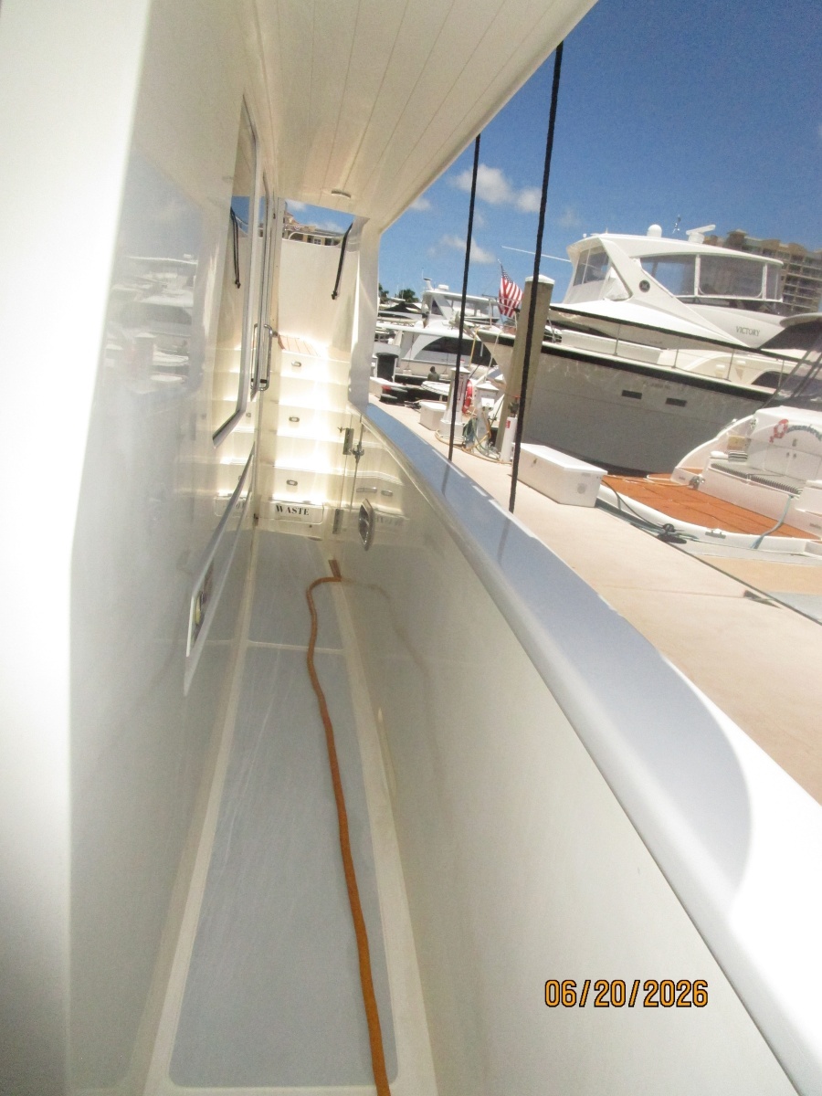 45' Northwest starboard side deck2