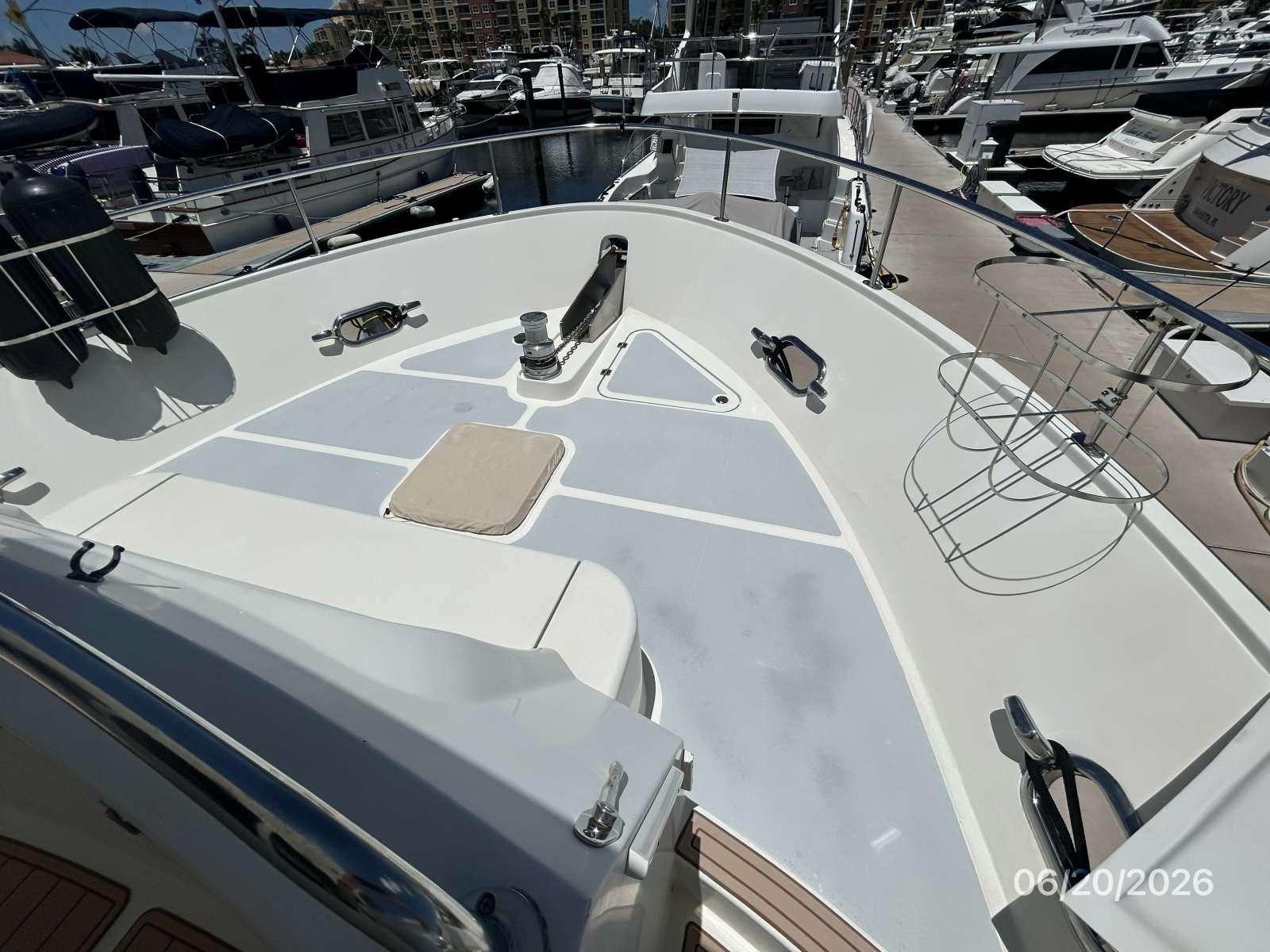 45' Northwest foredeck