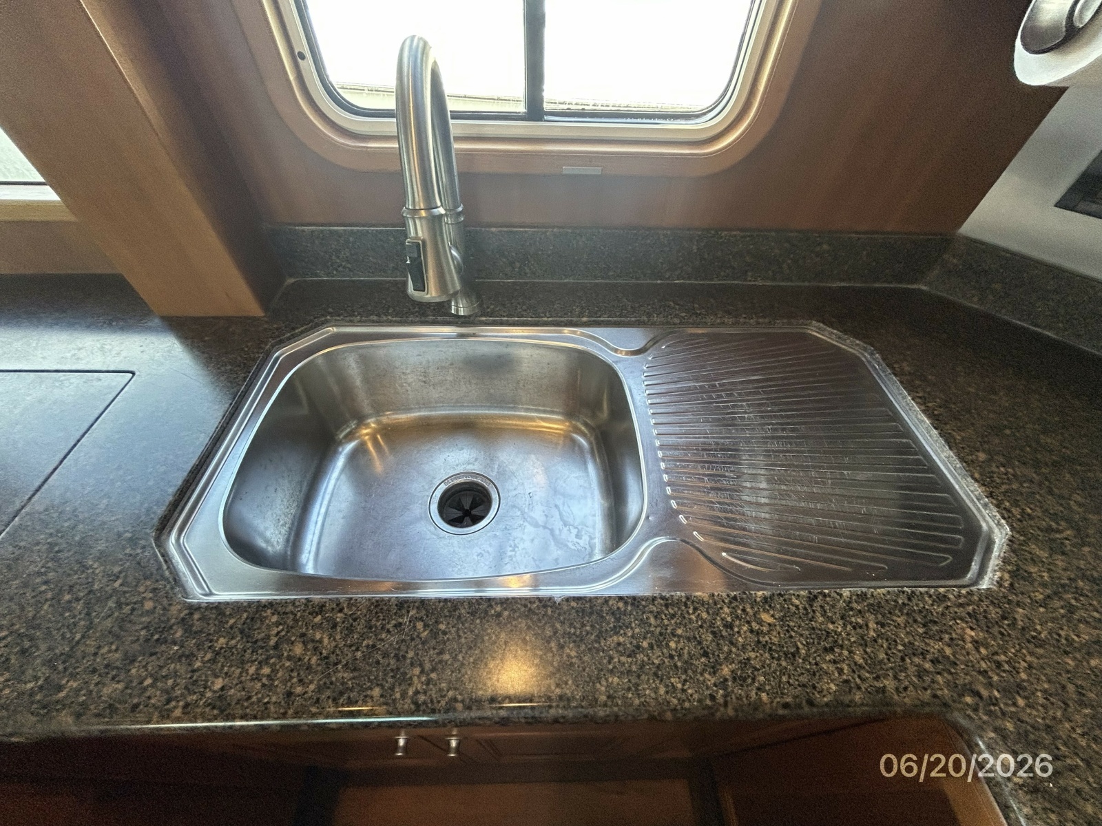 45' Northwest galley sink