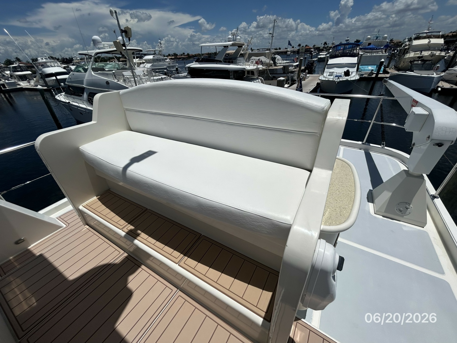 45' Northwest flybridge helm benchseat