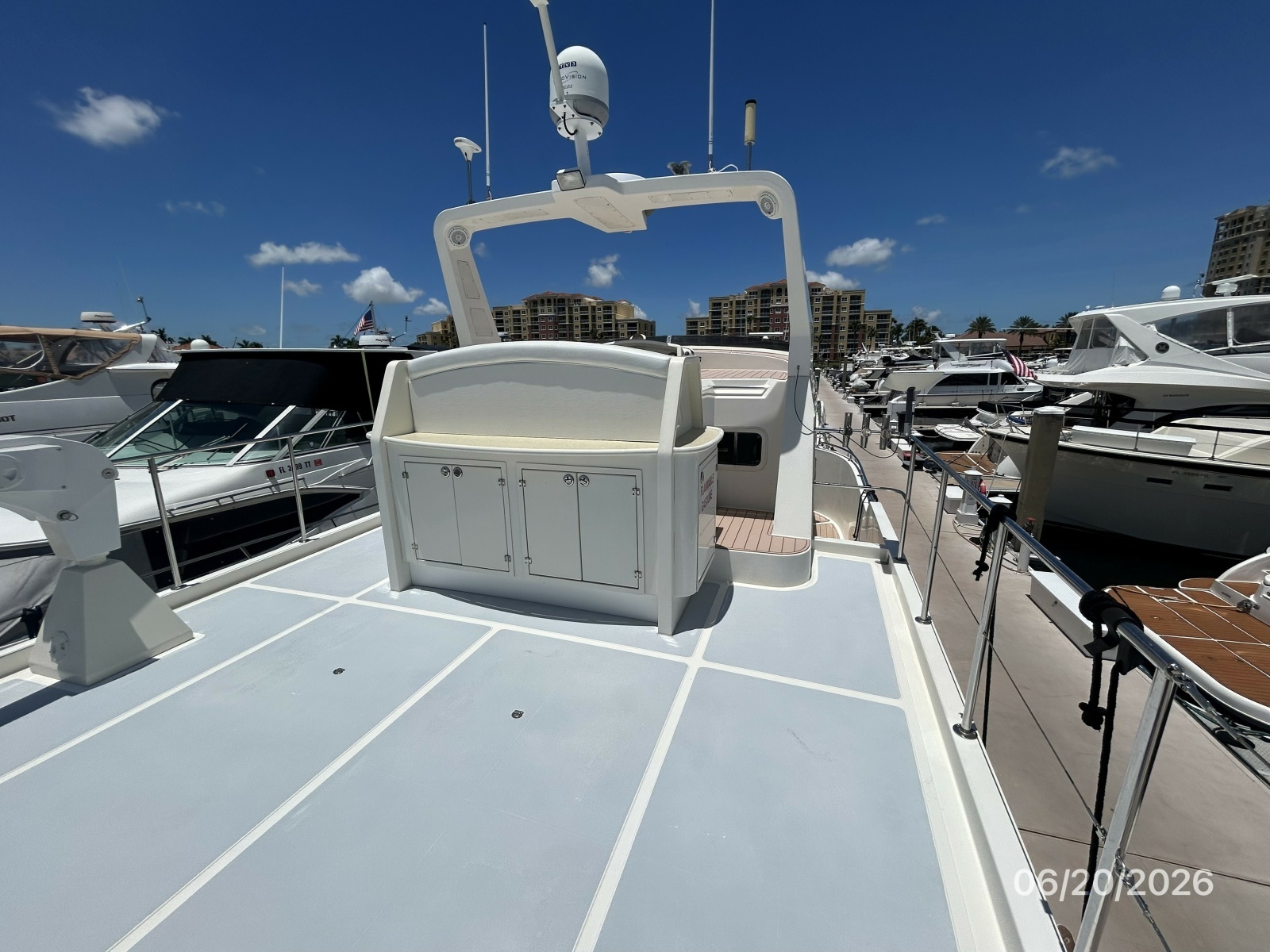 45' Northwest flybridge forward