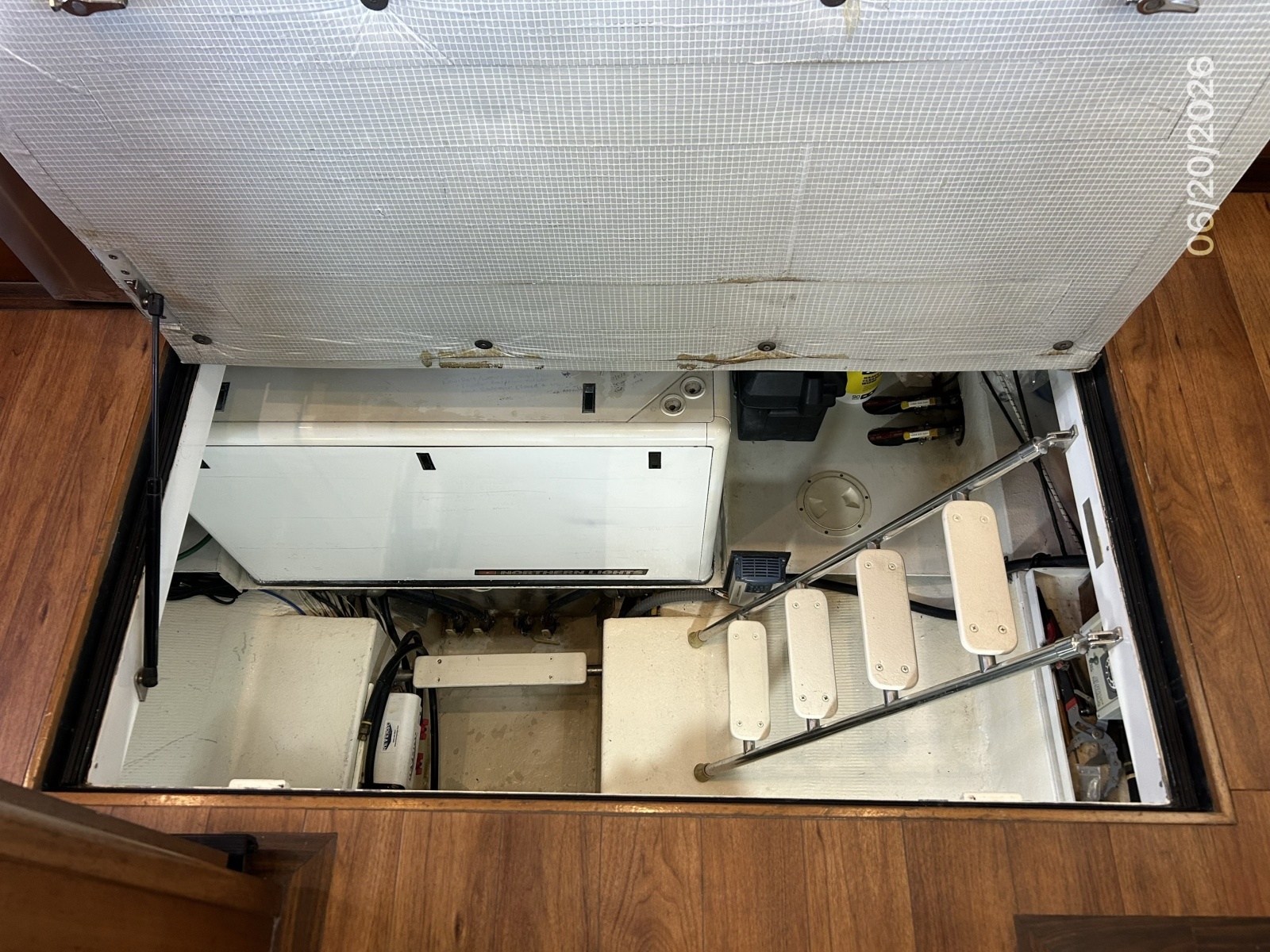 45' Northwest engine room access