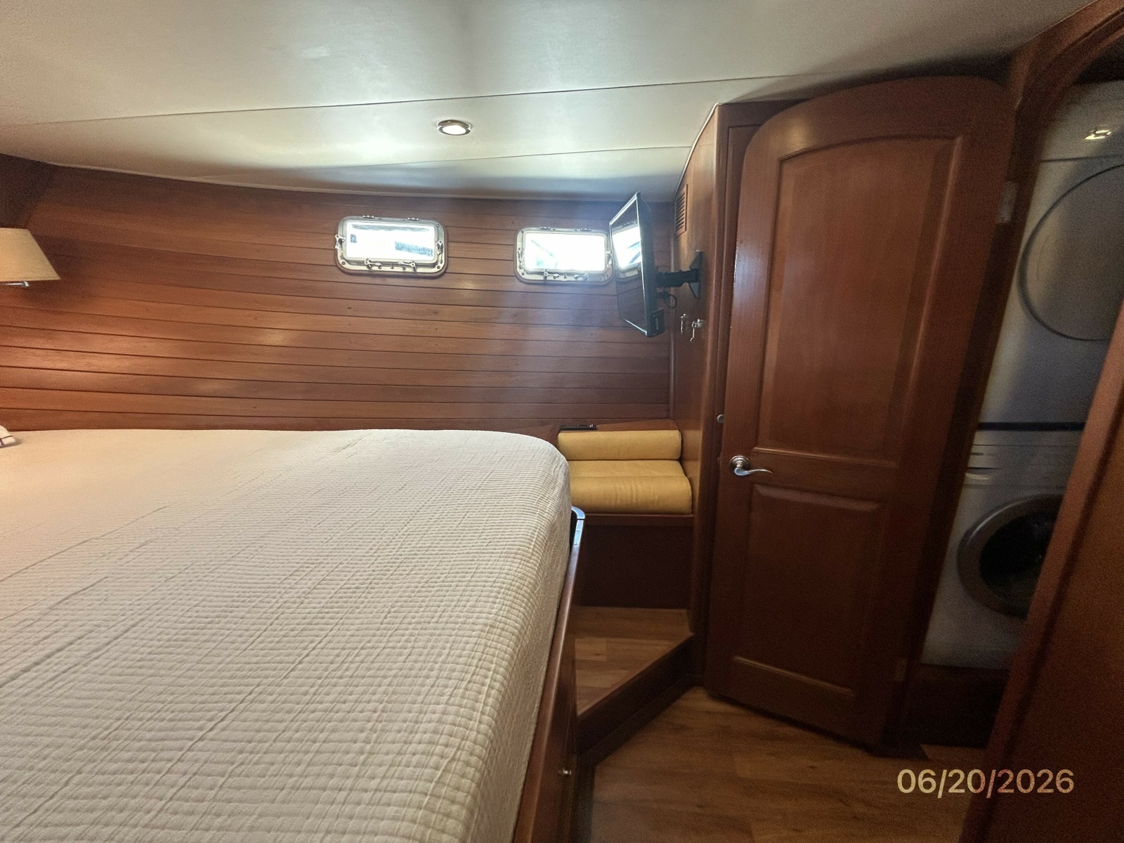 45' Northwest master stateroom starboard
