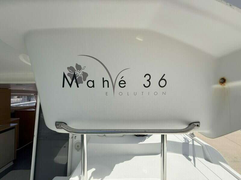 2014-fountaine-pajot-mahe-36-evolution-oceanique-version-sail-9725074-20250323064754296-1_XLARGE.jpg