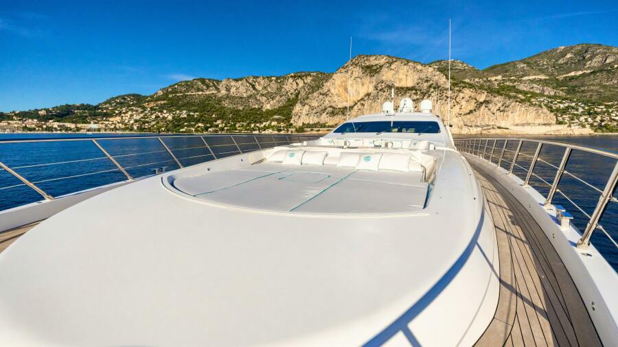 130' 2007 Overmarine Mangusta 130