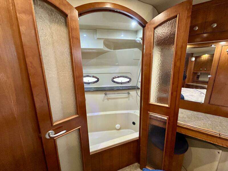 45ft Cruisers Yachts Yacht For Sale