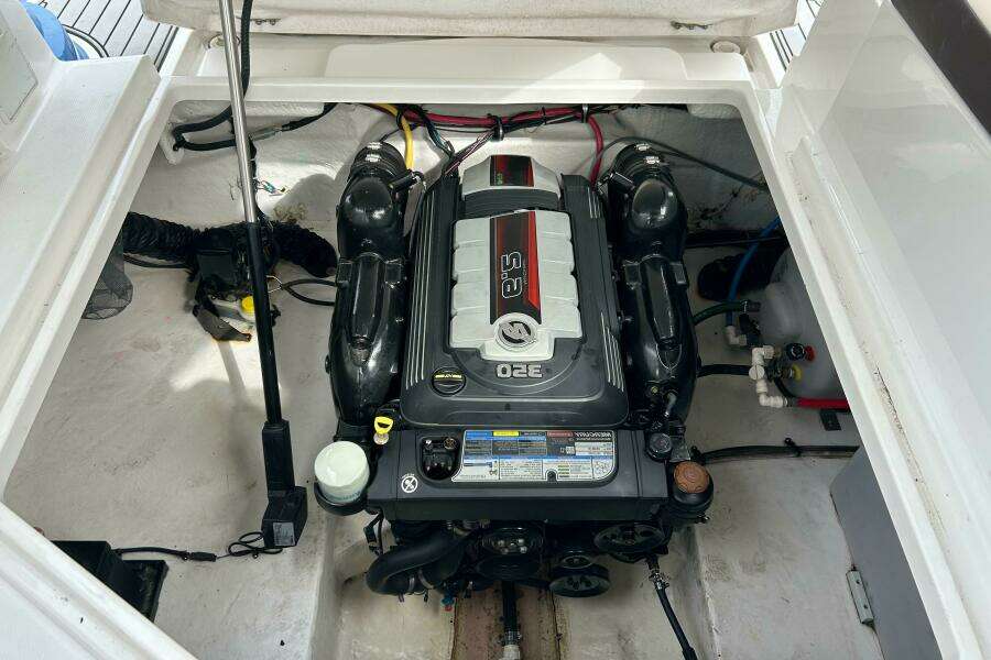 29ft Monterey Yacht For Sale