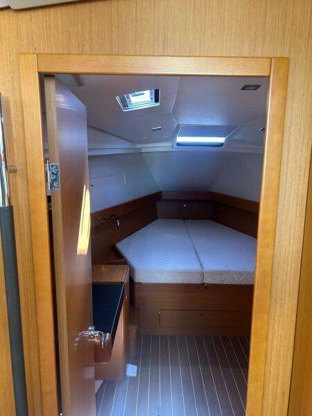 44ft Jeanneau Yacht For Sale