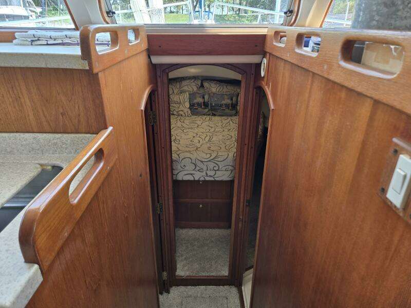 Moon Dance 39ft Mainship Yacht For Sale