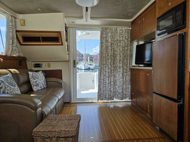Moon Dance 39ft Mainship Yacht For Sale