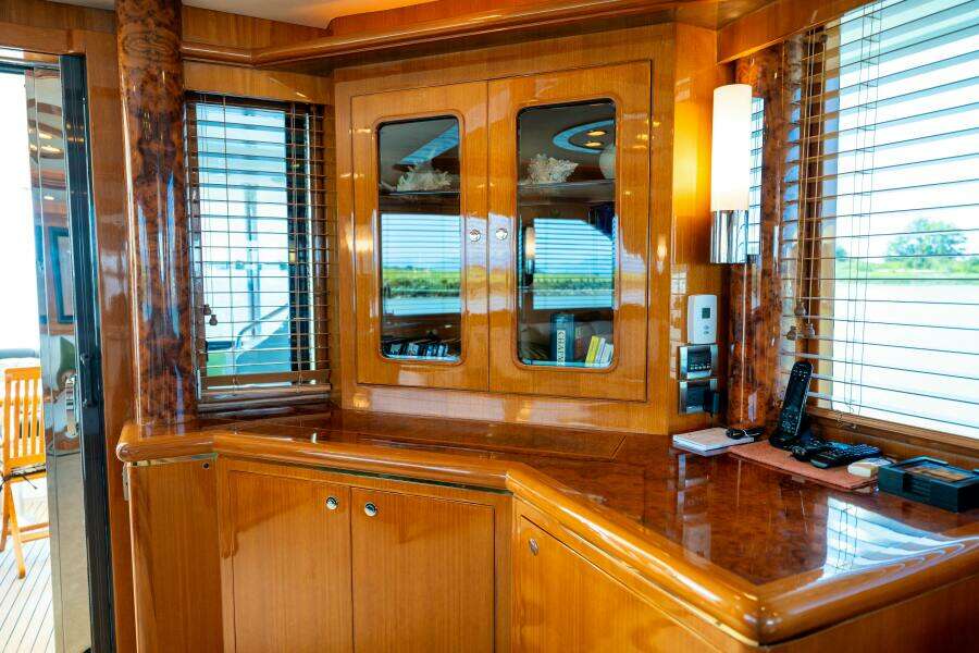 MEMORY BANK 80ft Ocean Alexander Yacht For Sale