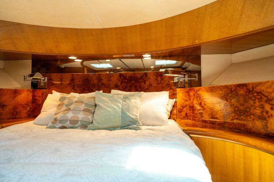 MEMORY BANK 80ft Ocean Alexander Yacht For Sale