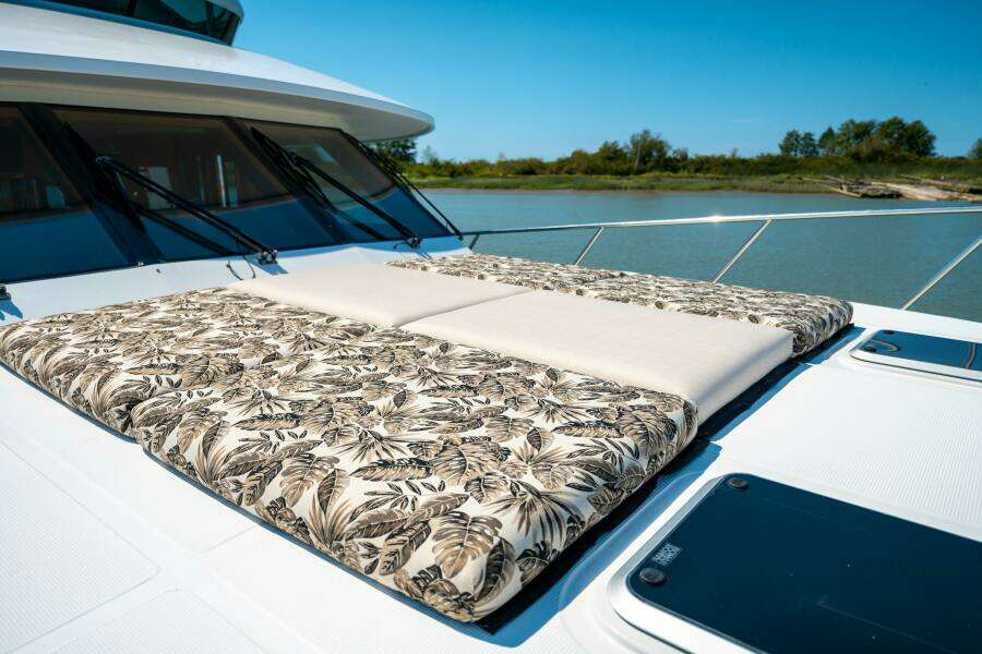 MEMORY BANK 80ft Ocean Alexander Yacht For Sale