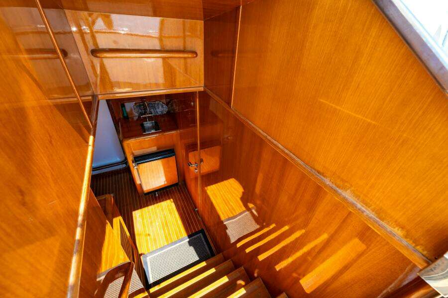 MEMORY BANK 80ft Ocean Alexander Yacht For Sale