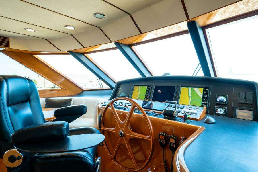 MEMORY BANK 80ft Ocean Alexander Yacht For Sale