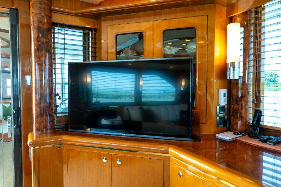 MEMORY BANK 80ft Ocean Alexander Yacht For Sale