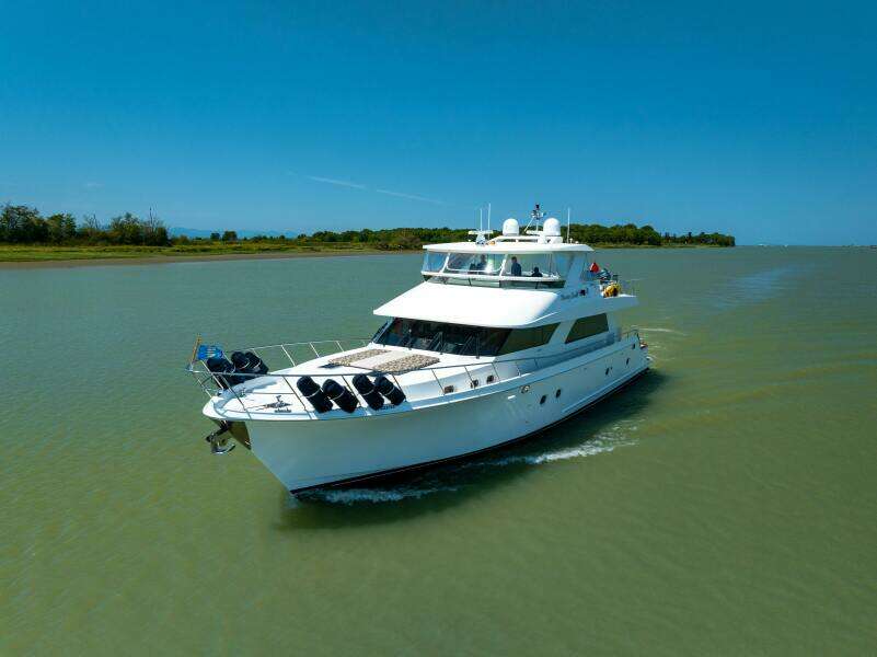 MEMORY BANK 80ft Ocean Alexander Yacht For Sale